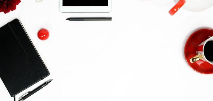 nový červený Apple